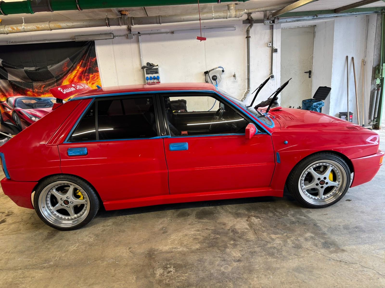 Lancia Delta Integrale Evoluzione rot Seitenansicht nach Aufbereitung
